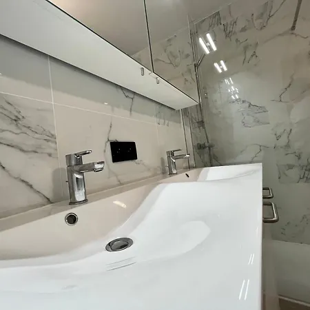 Bel Air - Luxurious 2-bedroom With Sauna Front Sea View T95 公寓 *